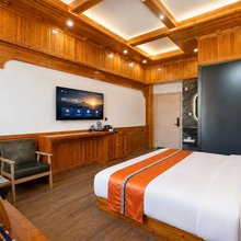 开蔓铂金酒店(新都桥贡嘎雪山观景台店)