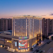 长沙总部基地理工大学亚朵酒店
