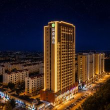 品睿酒店(乳山水景绿城店)