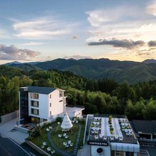 玖玥欣境JoyRealm·山巅云境溯溪温汤美宿(安吉江南天池店)