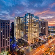 艺龙酒店(沈阳奥体中心外滩市集店)