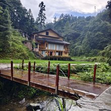 山涧·一溪居民宿(大利侗寨店)