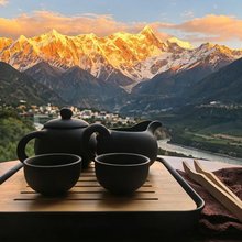 米林拾光南山酒店(雅鲁藏布大峡谷景区索松村店)