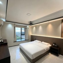 时驿精选影院公寓(武汉站店)