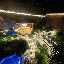 枕山溪舍·汤泉雅宿(九寨沟游客中心店)