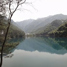 安吉龙楼山庄