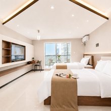 鲁嘉民宿(太白楼太白商业广场店)