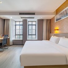 丽呈睿轩酒店(大足体育中心店)
