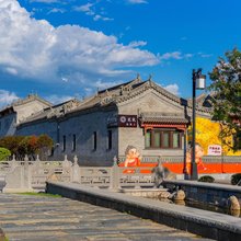 花筑·乾院Designer云隐合院民宿(大同古城华严寺店)