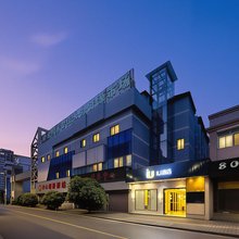 IU酒店(重庆合川步行街店)