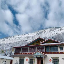 松潘东藏客栈(黄龙九寨高铁站店)
