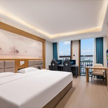 美娱·星峰电竞酒店(合肥站竹丝滩地铁站店)