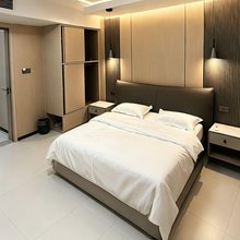 伊轩轻奢公寓(佛山龙江盈信广场店)