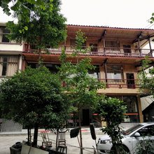 雅安尚友山庄