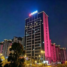 柏漫酒店(贵阳西南商贸城金阳客车站店)