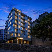八面公寓(广东省第二中医院淘金地铁站店)