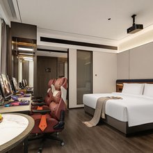竞时空电竞酒店(南昌艾溪湖东地铁站店)