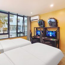 亚信电竞酒店(金融城科韵路地铁站店)