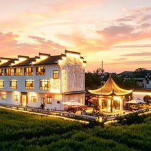 寻徽·徽韵观景|Hui Vista·湖景田园美宿(呈坎风景区永兴湖店)