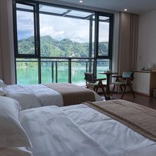 宣恩镜川湖景民宿