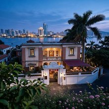 拾末·游走日月影音海景民宿(鼓浪屿三丘田码头店)