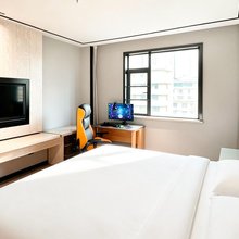 亚信电竞酒店(萍乡润达国际店)