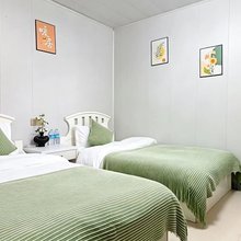 乌兰漠上花开客栈