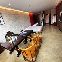 颐澜庭足疗酒店