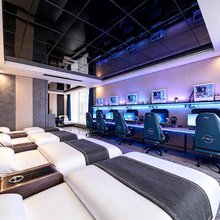 兴义市柚见电竞酒店(桔山广场梦乐城店)