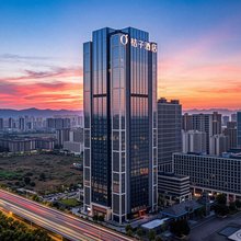桔子酒店(重庆大学城微电园地铁站店)