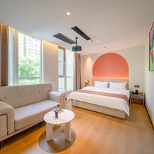 如家UP华驿精选酒店(南京青奥体育公园工业大学地铁站店)