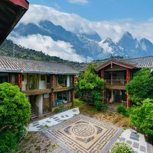 老鹰雪山观景民宿(束河古镇北门店)
