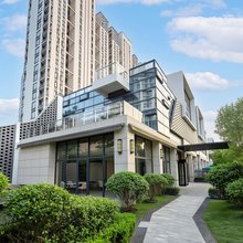 藏西有风酒店(杭州龙湖紫荆天街三墩地铁站店)