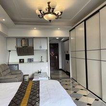 佳一轻奢公寓(上海浦江高科技园区店)