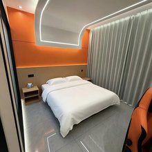 BUG电竞酒店(烟台大学万象汇店)