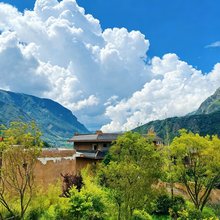 茂县洋光琪遇民宿(叠溪宝石小镇店)