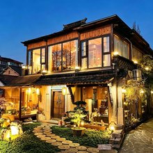 雅韵居民宿(上海朱家角古镇店)