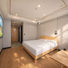 悦享·逸居华木美宿(顺风地铁站店)