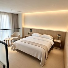 悦时光公寓(漯河站昌建广场店)