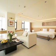悦栖里酒店(贵阳北站白鹭湖店)