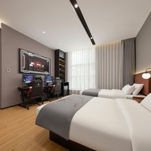 如家YUNIK电竞酒店(青岛石油大学王家港地铁站店)