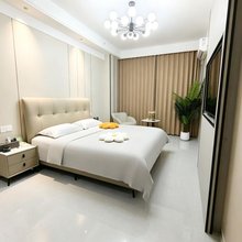 莫尚轻居酒店(淄博周村吾悦广场店)