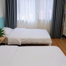 凤凰岚茜客栈