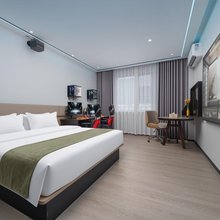 TNT电竞酒店(广西大学动物园地铁站店)