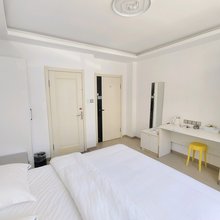 近凯德和平广场/五一广场(黄河街)交通大学地铁站/全新装修/静谧温馨·1卧/可住2人·空调/药店