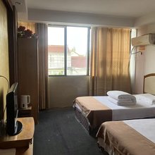 东台市再红宾馆