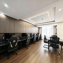 Nick电竞(曲靖宣威美奂广场店)