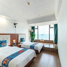 迎光商务酒店(惠东双月湾景区店)