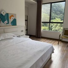 桐木村滴岩红山居