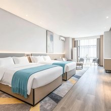 柒月休闲精品公寓(南宁高铁时代广场店)